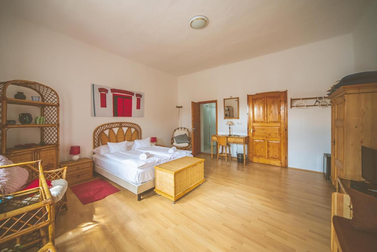 Palkonyha Panzio Speiz Gasztromuhely Bed & Breakfast Palkonya Exterior foto